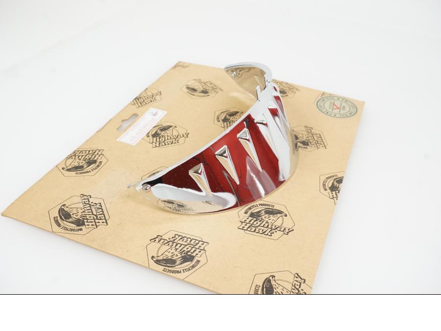 Höger sida på Strålkastarsarg från en Universal Universal -2020 motorcykel.