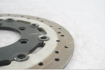 Vänster sida på Bromsskiva från en Suzuki M 1800 -2009 motorcykel.