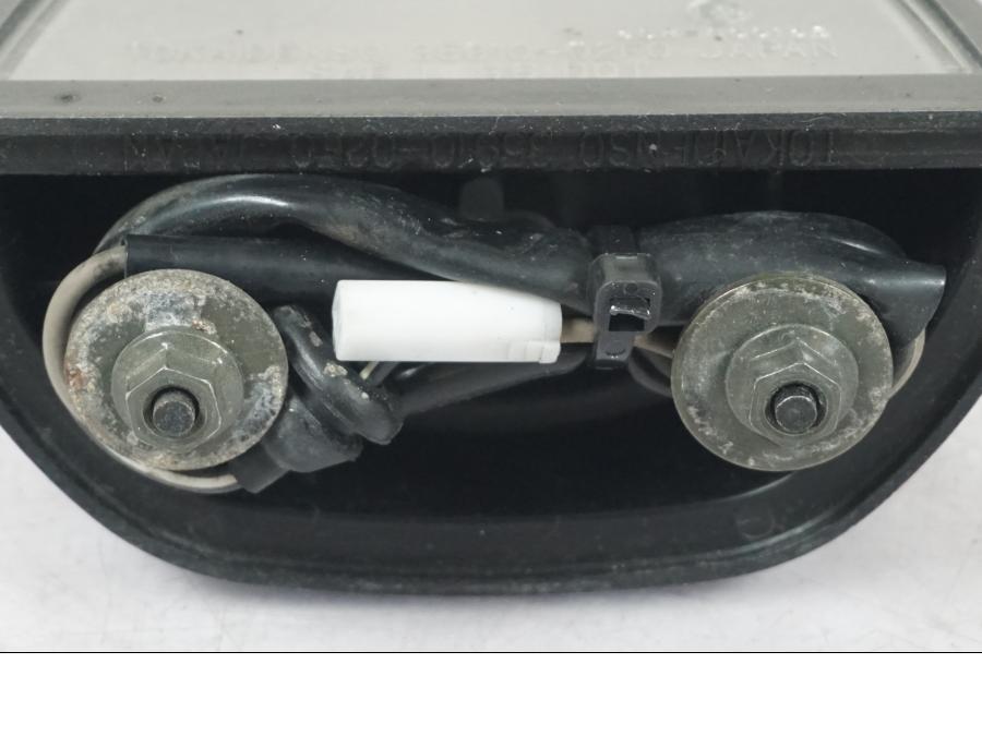 Baksidan på Skyltbelysning från en Suzuki SV 650 -1999 motorcykel.