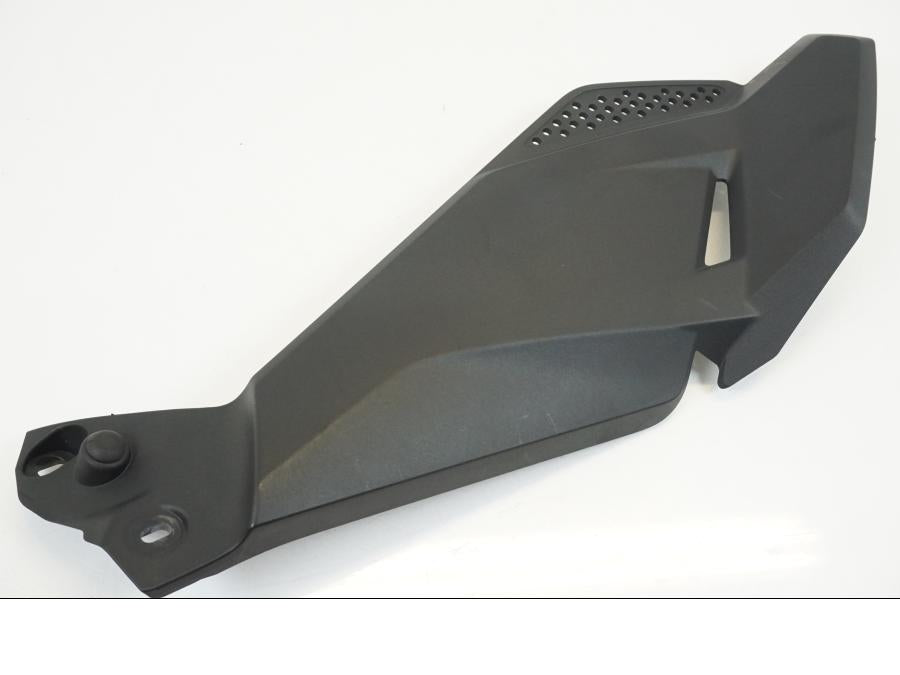 Framsidan på Sidopanel från en BMW R 1200 GS -2018 motorcykel.