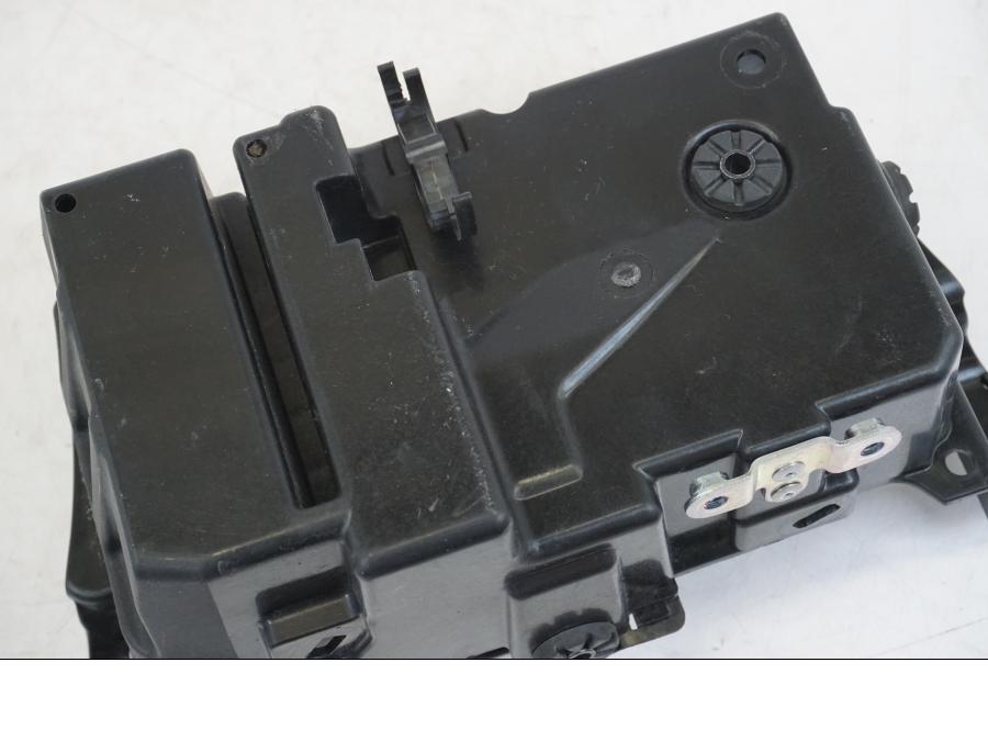 Snett uppifrån på ABS Låda från en Honda CB 650 F Hornet -2017 motorcykel.