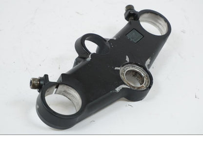 Baksidan på Gaffelkrona från en Honda CBR 600 -1998 motorcykel.