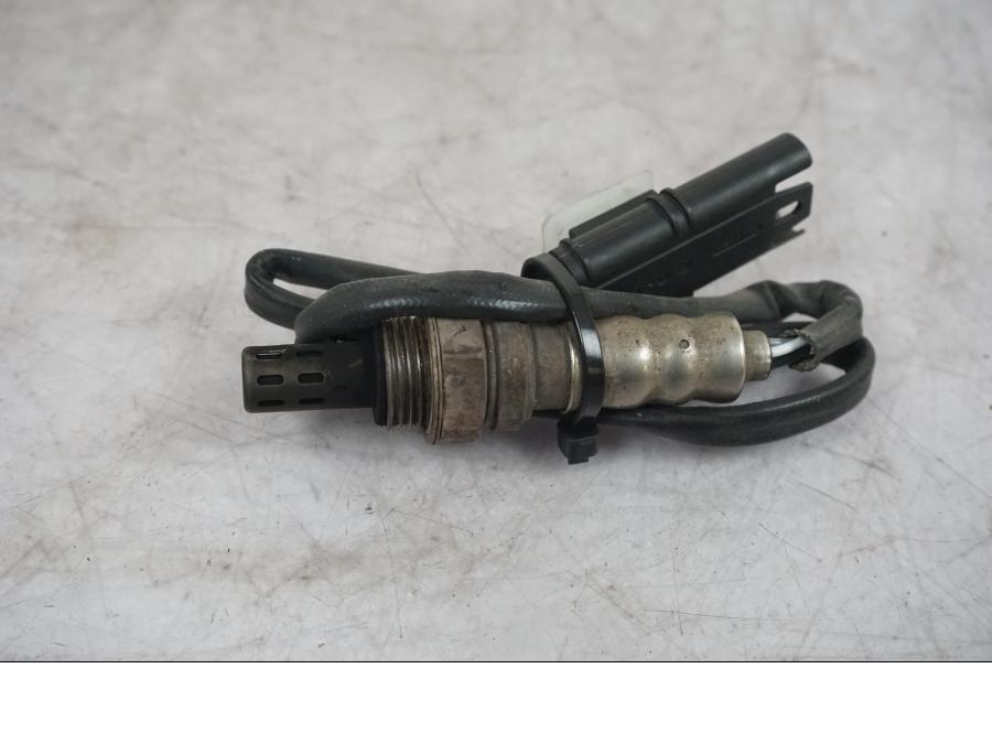 Baksidan på Lambdasond från en BMW F 800 R -2018 motorcykel.