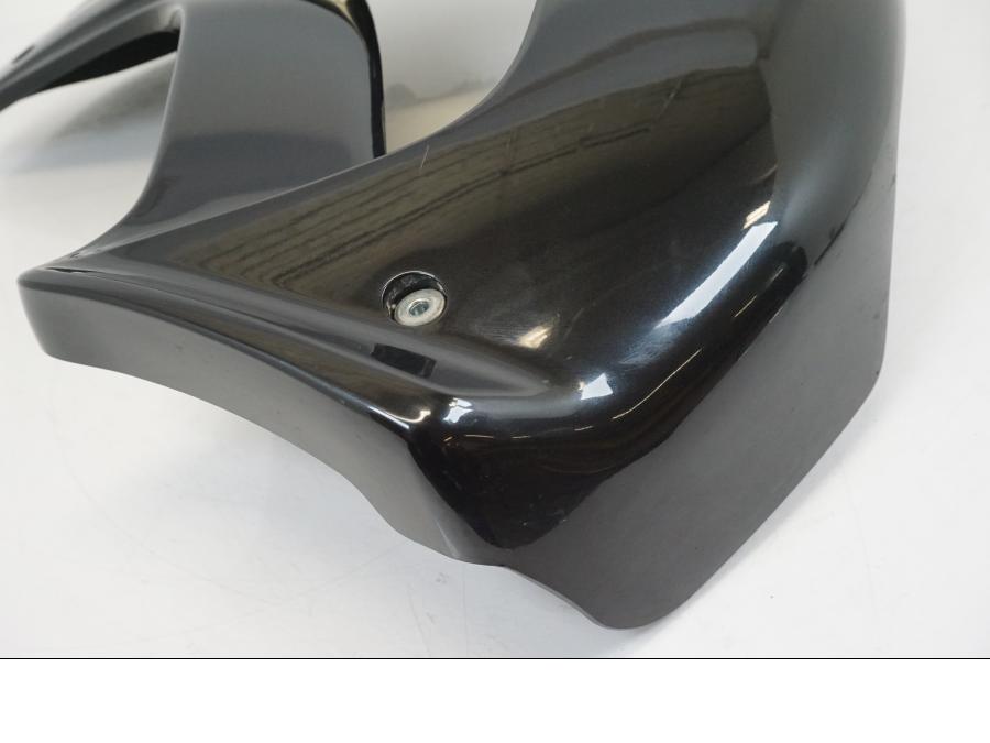 Höger sida på Sidkåpa från en Honda XL 1000 V -1999 motorcykel.