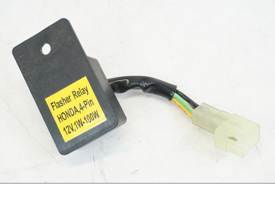 Framsidan på Blinkersrelä från en Honda CB 600 F -2008 motorcykel.