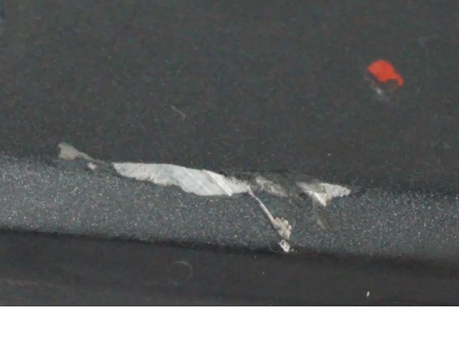 Höger sida på Fotpinnefäste från en Kawasaki ER-6N ABS -2010 motorcykel.