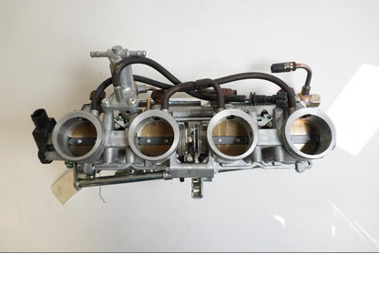 Framsidan på Spjällhus från en Honda CBR 1000 RR -2005 motorcykel.