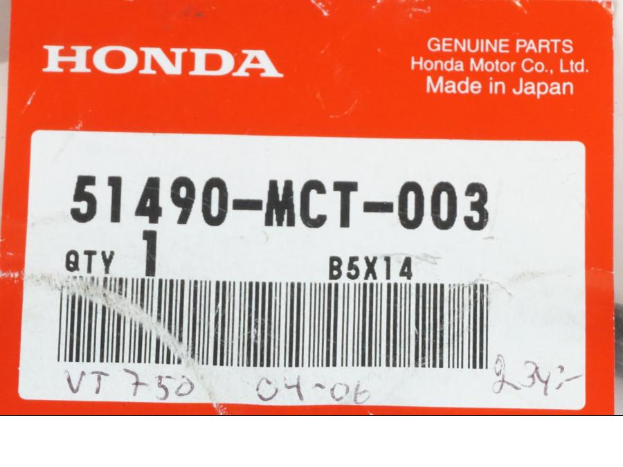 Baksidan på Gaffelben från en Honda VT 750 C4 Shadow -2004 motorcykel.