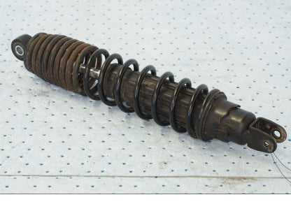 Framsidan på Stötdämpare från en Yamaha X-Max 250 -2016 scooter.