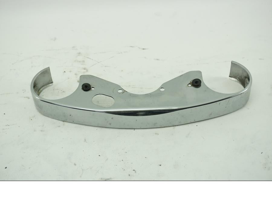 Framsidan på Gaffelbendekor från en Kawasaki VN 1500 Classic Tourer -2001 motorcykel.