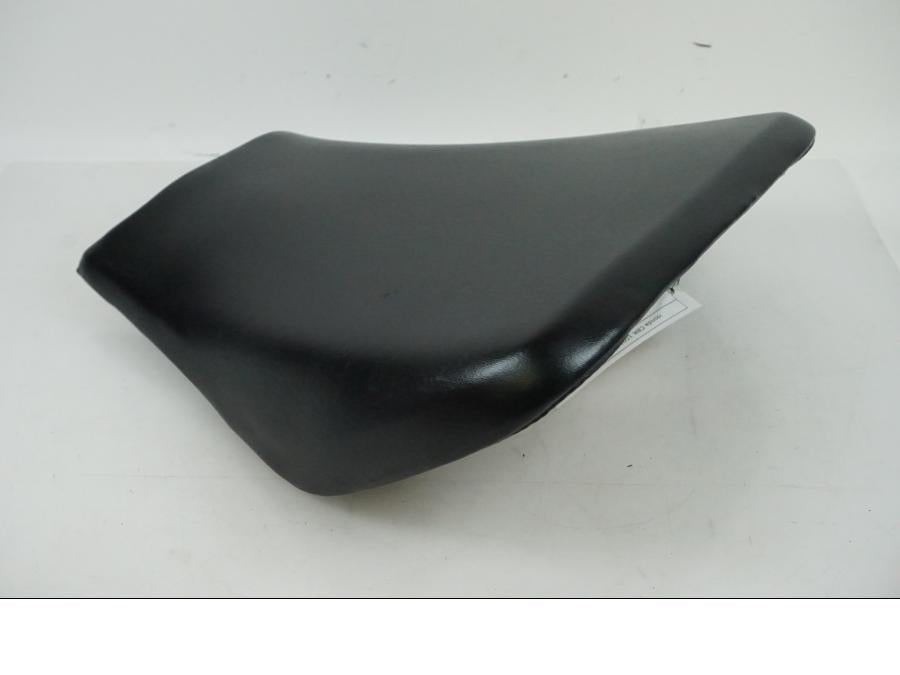 Vänster sida på Sadel från en Honda CBR 1000 -2005 motorcykel.