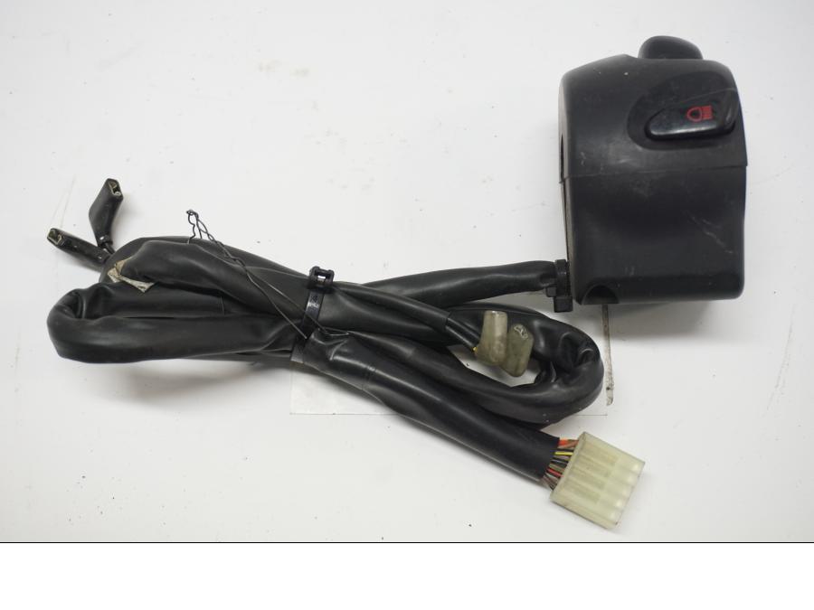 Baksidan på Styrelreglage från en Yamaha FZ1-SA -2007 motorcykel.