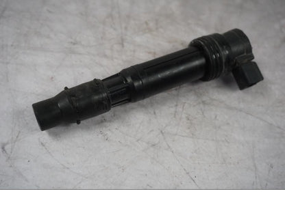 Baksidan på Tändspole från en Triumph Tiger Explorer -2016 motorcykel.