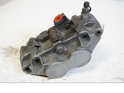 Baksidan på Bromsok från en Kawasaki ZX-9R -1994 motorcykel.