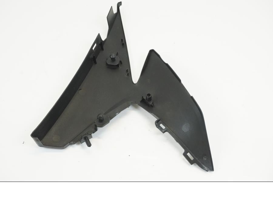 Vänster sida på Sidopanel från en Suzuki GSX-R 1000 -2009 motorcykel.