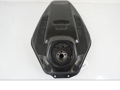 Vänster sida på Bensintank från en Yamaha MT-07 -2019 motorcykel.