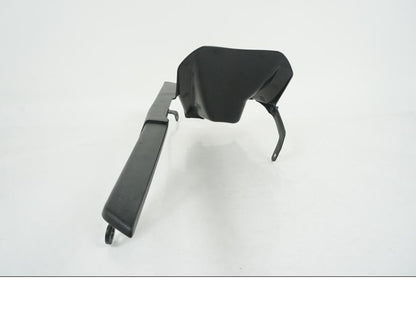 Höger sida på Svingskärm från en Yamaha MT-09 Tracer -2021 motorcykel.