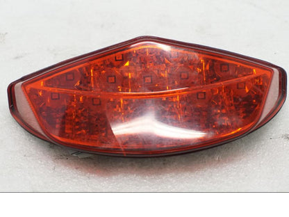 Framsidan på Baklampa från en Ducati Monster 696 -2010 motorcykel.