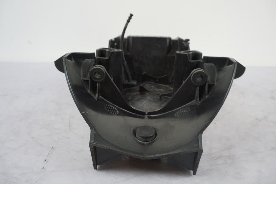 Snett uppifrån på Undertail från en KTM 990 Super Duke -2006 motorcykel.