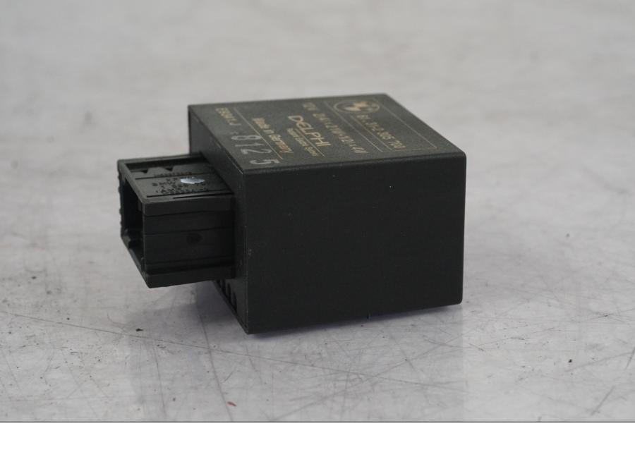 Höger sida på Relä från en BMW R 1100 GS -1998 motorcykel.