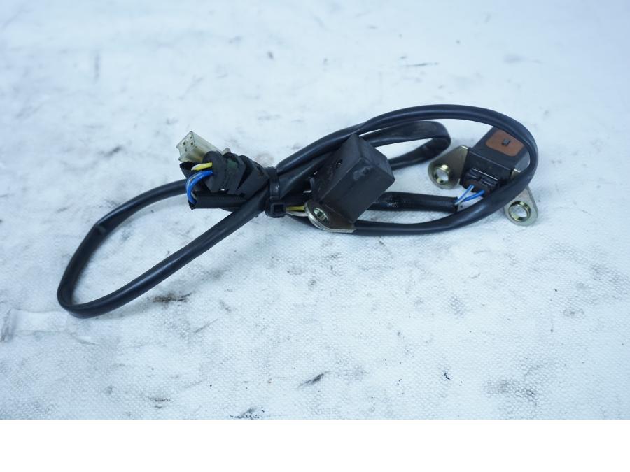 Framsidan på Tändpickup från en Honda XL 600 V -1994 motorcykel.