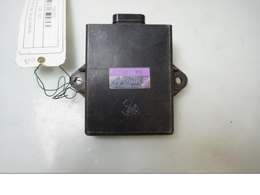 Framsidan på CDI / ECU från en Yamaha YZF 1000 R1 -2000 motorcykel.