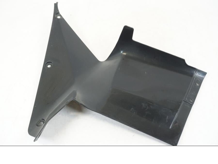 Framsidan på Innerpanel från en Honda ST 1300 -2002 motorcykel.