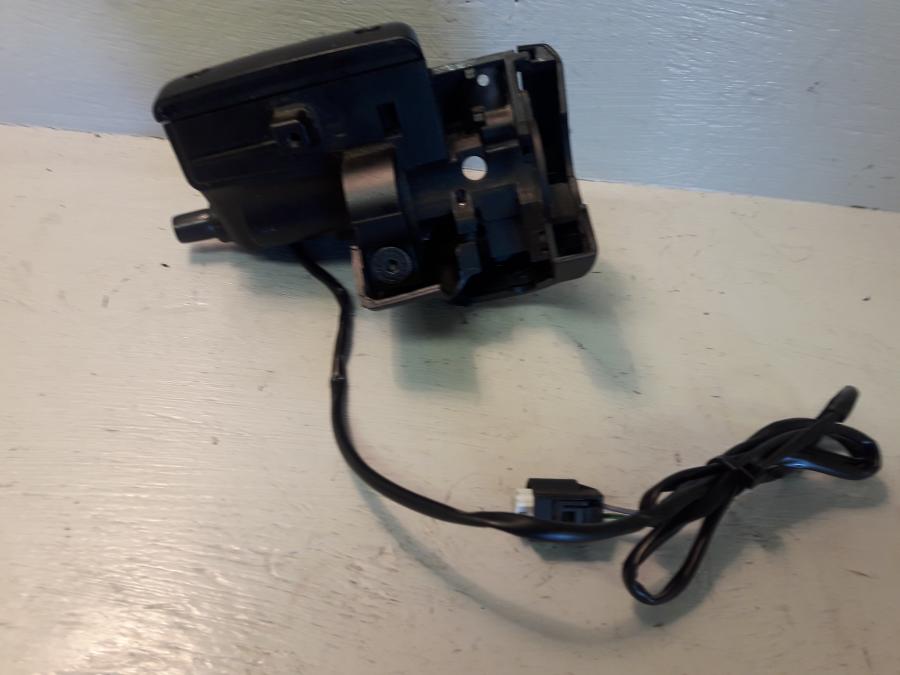 Baksidan på Bromshuvudcylinder från en BMW R 1150 GS -2003 motorcykel.