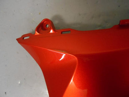 Baksidan på Sidopanel från en Kawasaki Z 800 -2014 motorcykel.