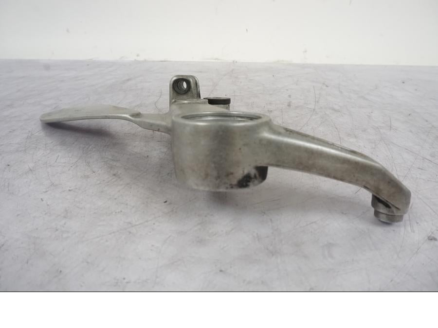 Snett uppifrån på Fotpinnefäste från en Honda VTR 1000 F -1997 motorcykel.