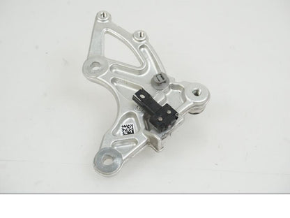 Baksidan på Fotpinnefäste från en BMW R Ninet -2017 motorcykel.