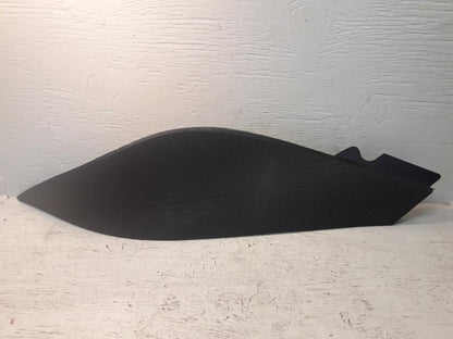 Framsidan på Bensintankskåpa från en Kawasaki ZX-6R -2008 motorcykel.