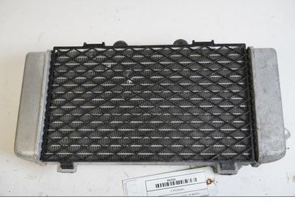 Framsidan på Vattenkyl från en Honda XL 1000 V -1999 motorcykel.