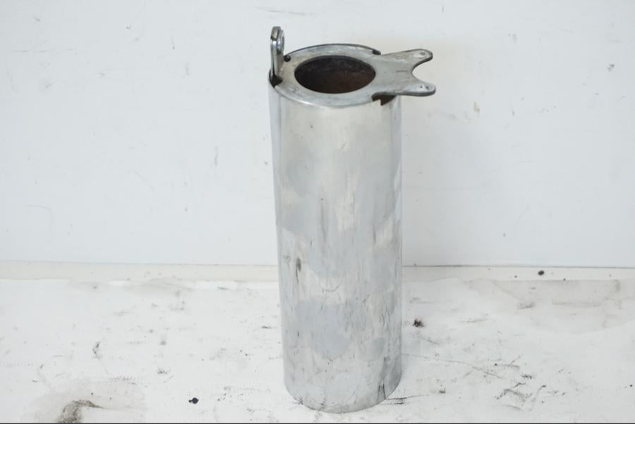 Framsidan på Gaffelbensskydd från en Kawasaki VN 1500 -1996 motorcykel.