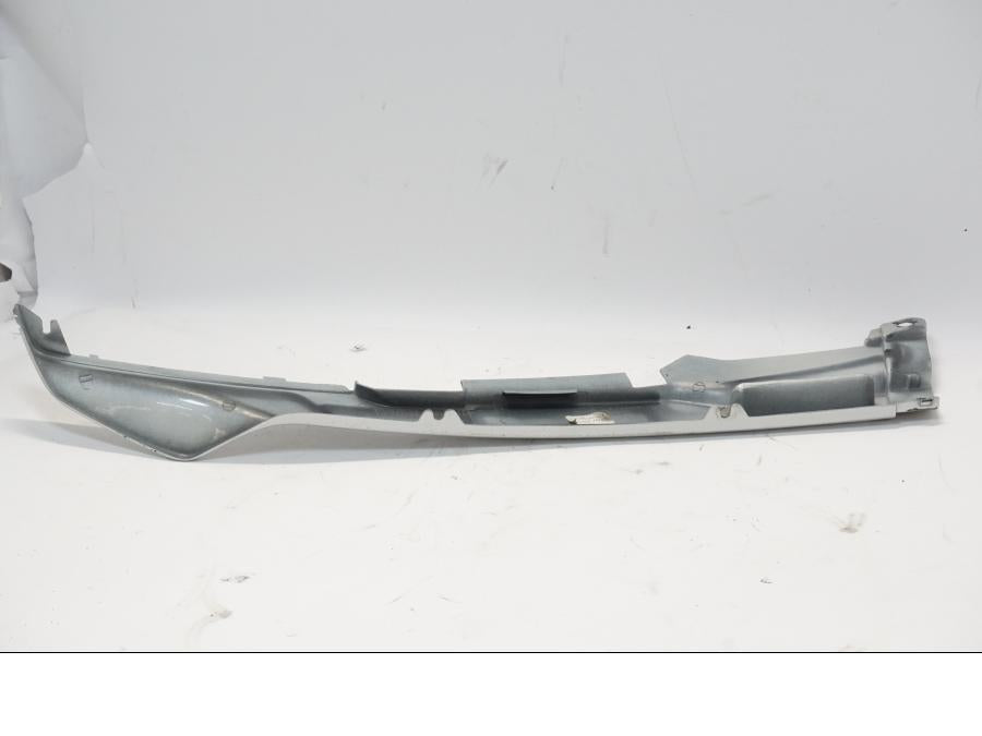 Snett uppifrån på Bakvinge från en BMW R 1150 RS -2004 motorcykel.