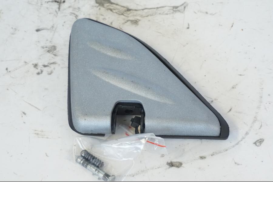 Snett uppifrån på Fotpinne från en Honda SH 300 A -2011 scooter.