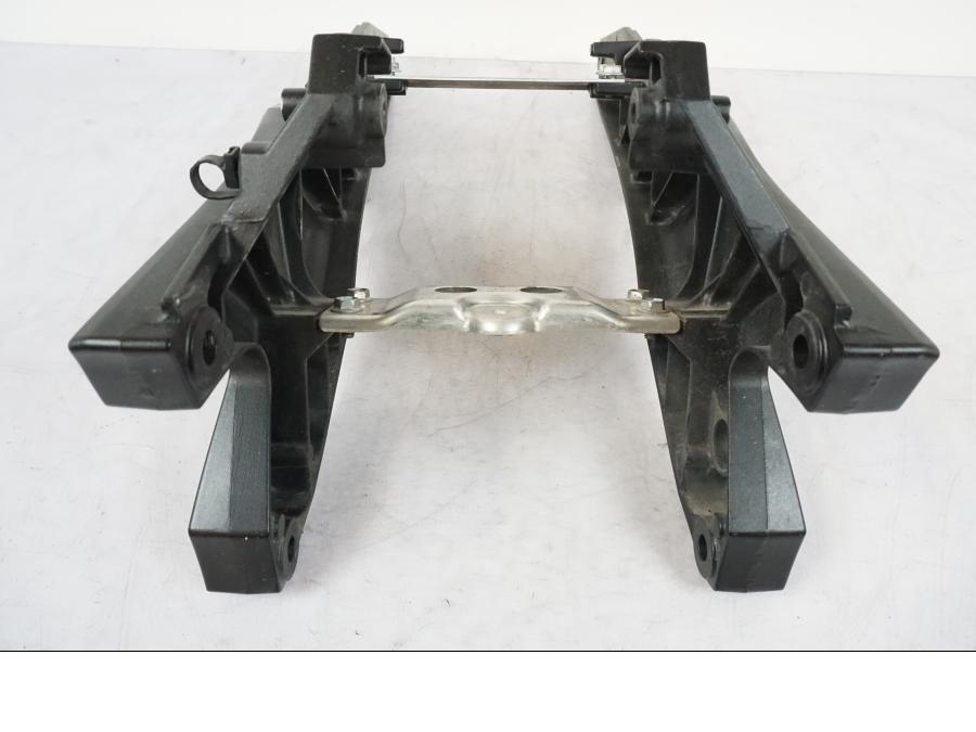 Baksidan på Bakram från en Suzuki GSX-R 750 -2006 motorcykel.