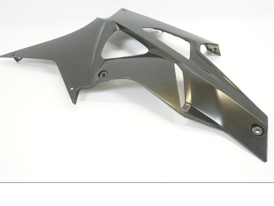 Vänster sida på Magkåpa från en BMW S 1000 RR -2011 motorcykel.