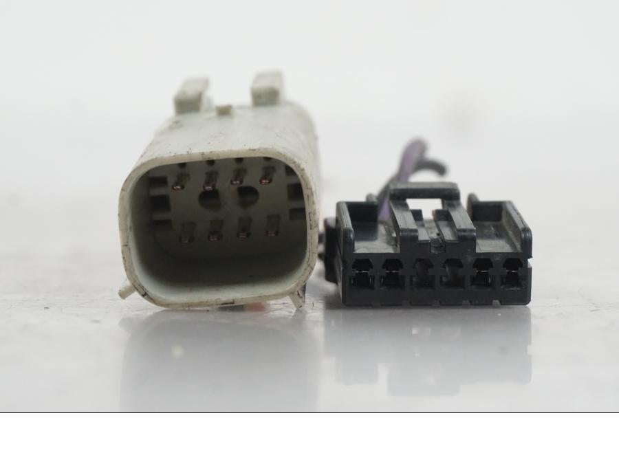 Vänster sida på Styrelreglage från en H-D Softail FXCW Rocker -2008 motorcykel.