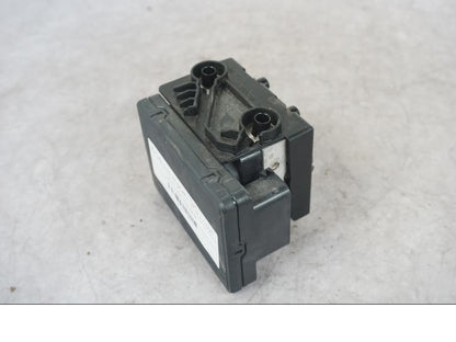 Framsidan på ABS Modulator från en KTM 1290 Super Adventure S -2022 motorcykel.