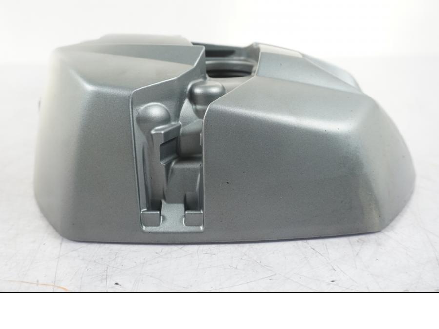 Baksidan på Ventilkåpa från en BMW R NineT -2017 motorcykel.