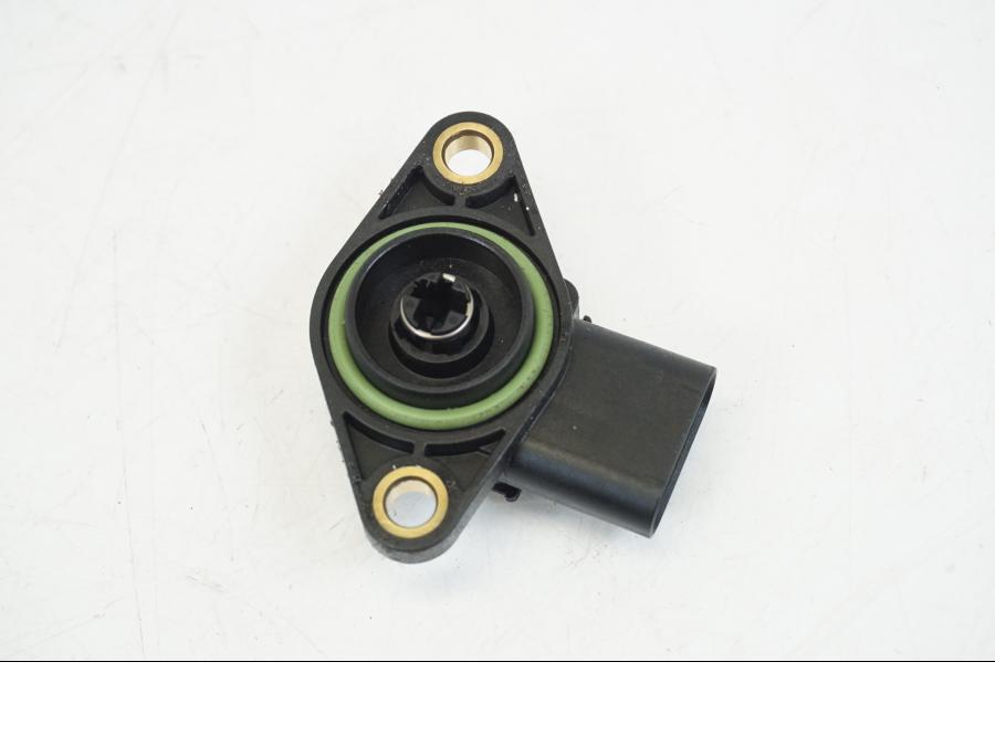 Framsidan på Neutralgivare från en BMW R 1250 GS -2019 motorcykel.