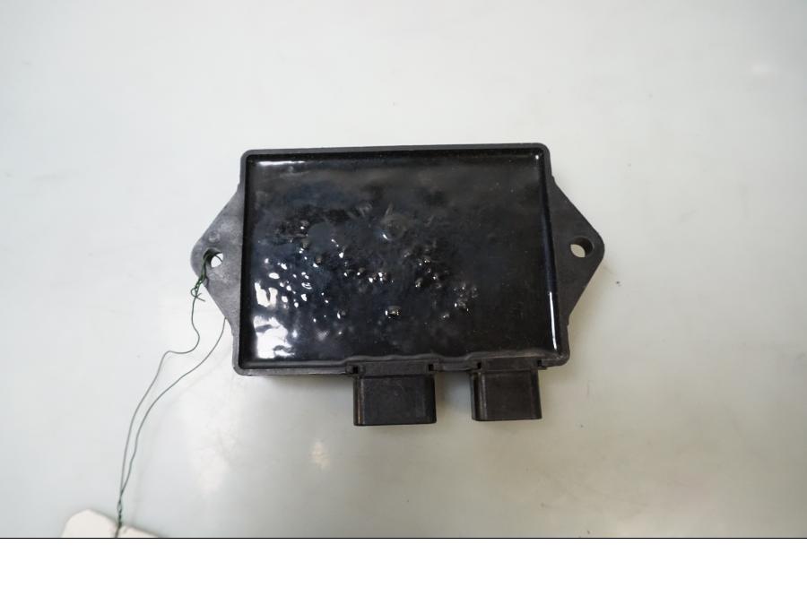 Baksidan på CDI / ECU från en Yamaha XVS 650 -1998 motorcykel.