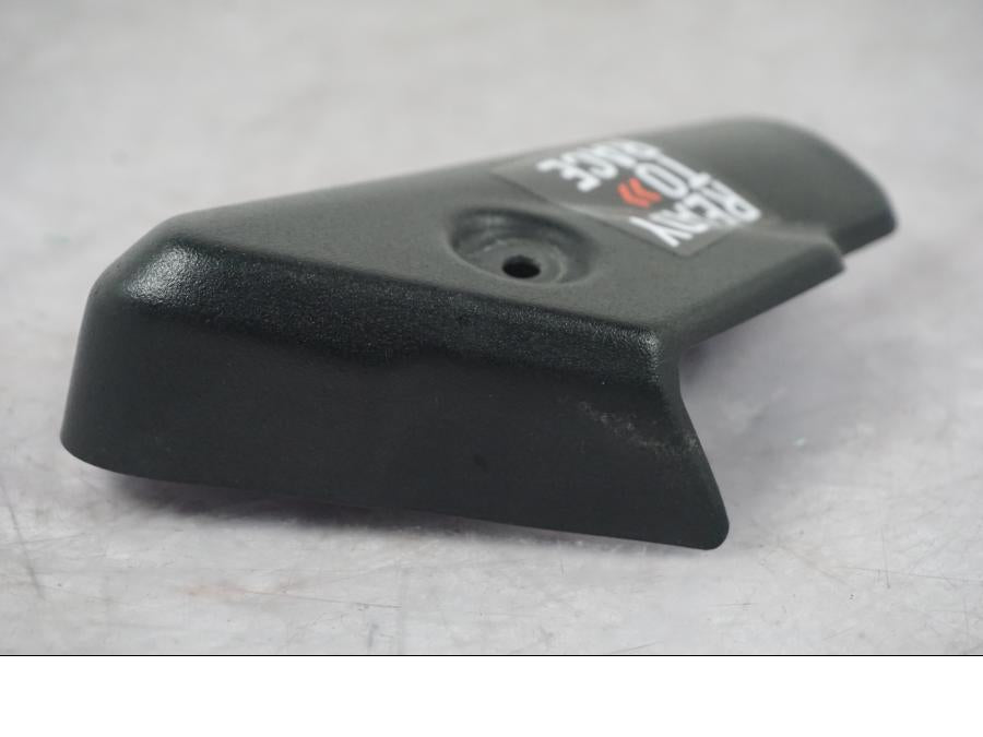 Höger sida på Värmeskydd från en KTM 1290 Super Duke R -2022 motorcykel.