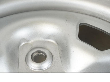 Baksidan på Fälg från en Yamaha YFM 700 -2018 ATV.