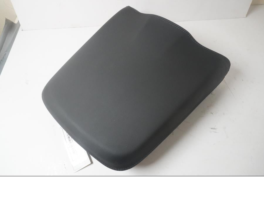 Framsidan på Sadel från en Triumph Tiger -2012 motorcykel.