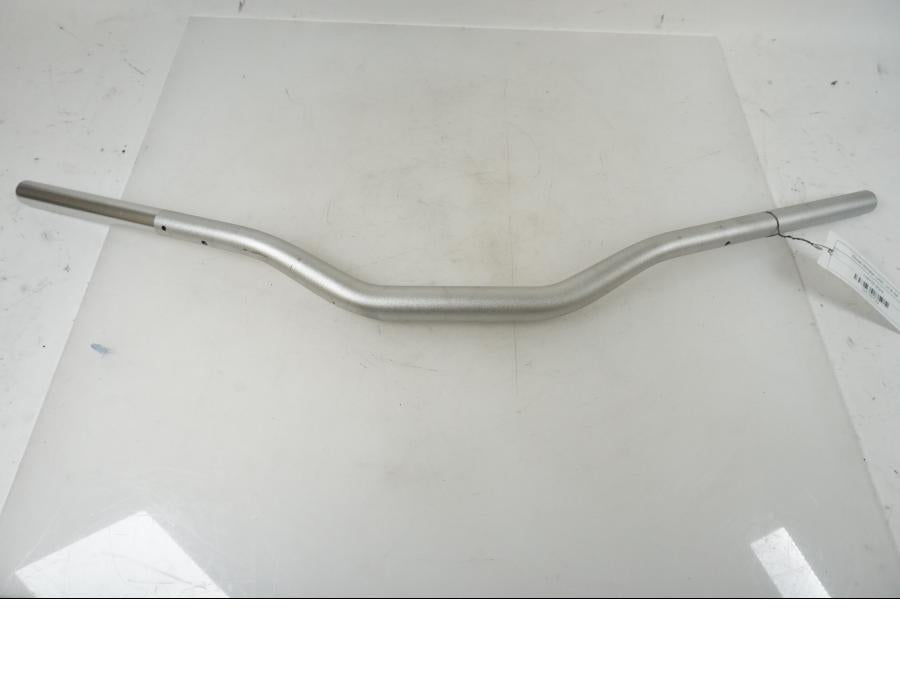 Framsidan på Styre från en Ducati Monster 1200 -2014 motorcykel.