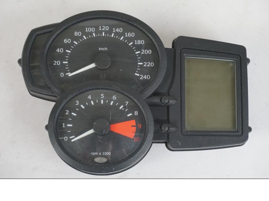 Framsidan på Instrumentpanel från en BMW F 800 GS -2008 motorcykel.