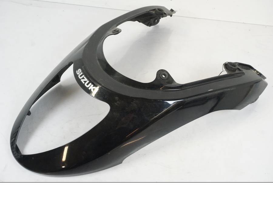 Framsidan på Bakvinge från en Suzuki VZR 1800 -2009 motorcykel.