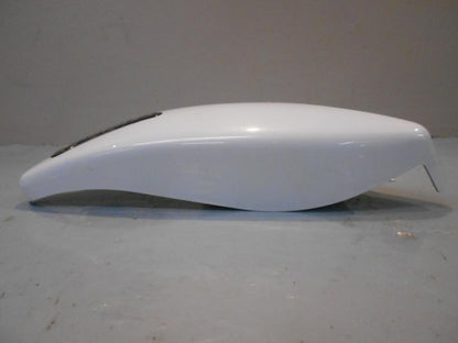 Vänster sida på Sidopanel från en Suzuki M 1800 -2010 motorcykel.